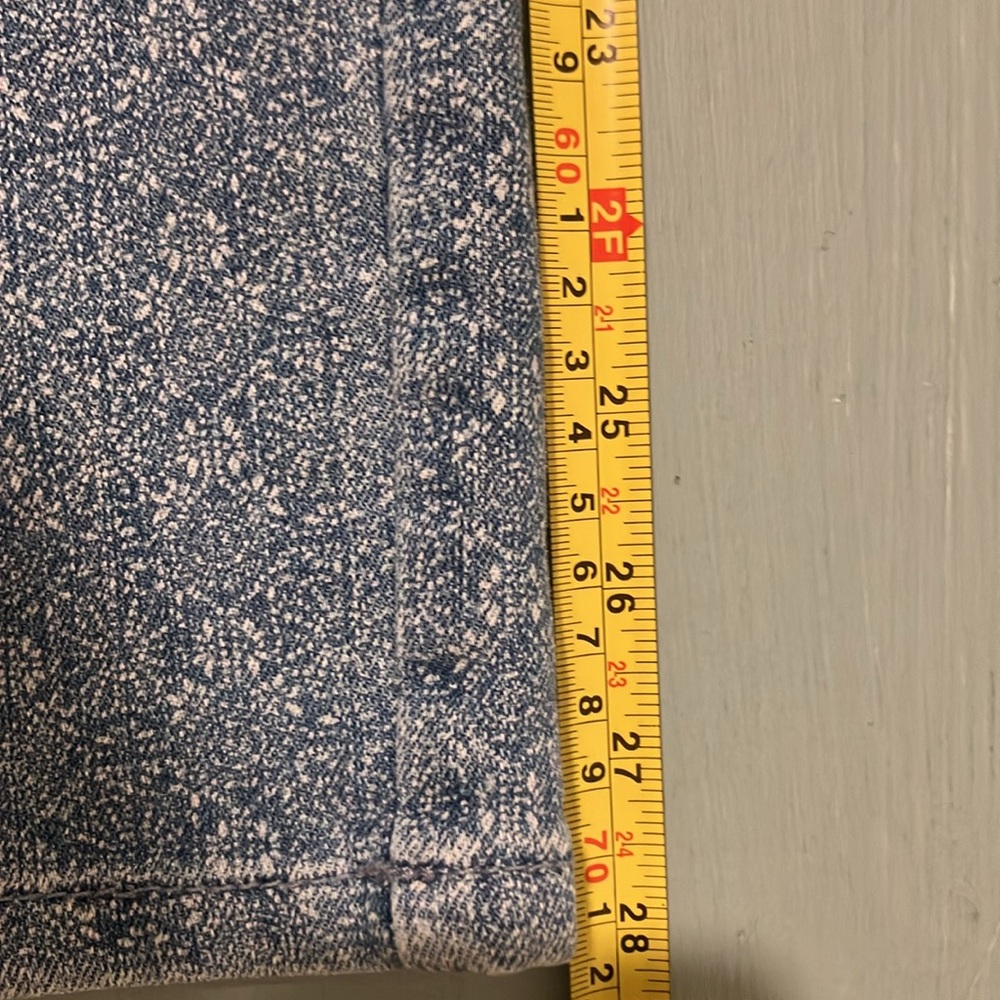 NWOT 12P GLORIA VANDERBILT AMANDA STYLE LIGHT BLUE PATTERNED JEANS - Picture 5 of 9
